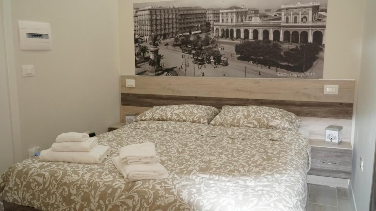 Donna Vicenza Bed & Breakfast Napoli Eksteriør billede