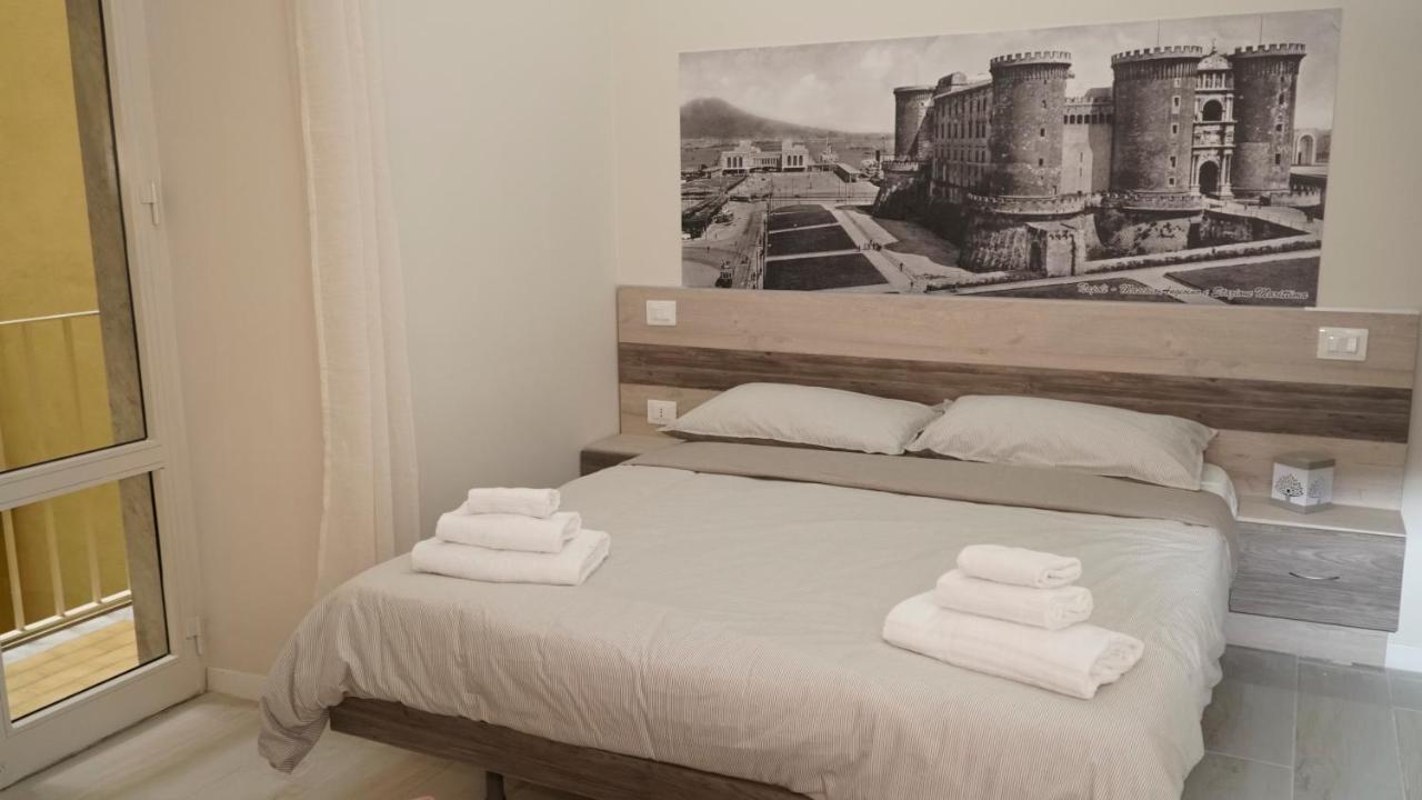 Donna Vicenza Bed & Breakfast Napoli Eksteriør billede